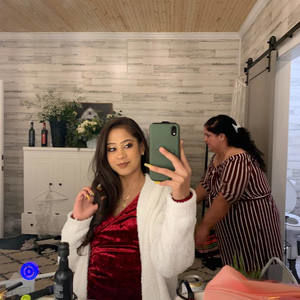 Meet your Posher, Deanna